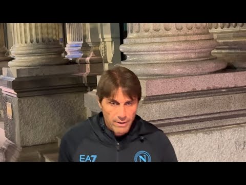 Napoli arrivato a Milano per la gara con l’Inter: foto e autografi per Conte e Lukaku