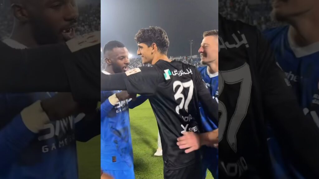 Yassine Bono ❤️‍🔥🇲🇦 #maroc #morocco #bono #yassinebounou #alhilal #الهلال_السعودي #hakimi #ziyech