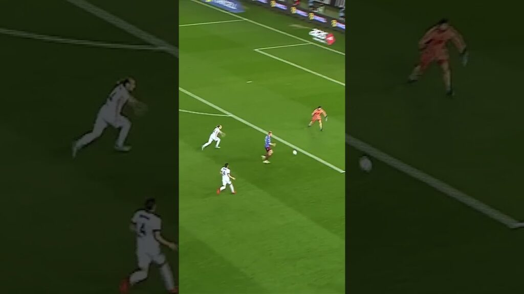 Cornelius'dan Derbide Harika Aşırtma Golü ⚽