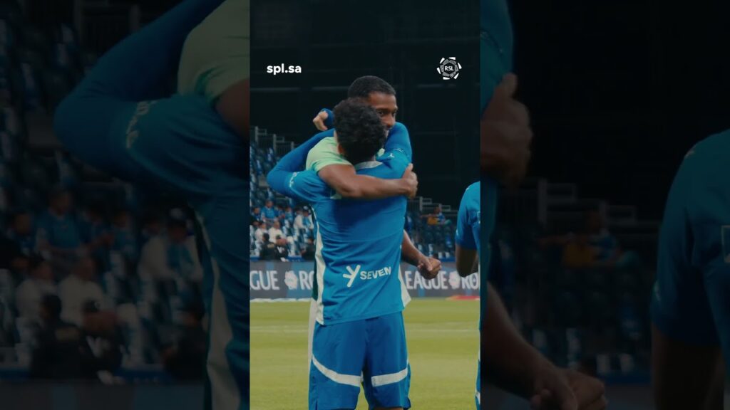 لحظات جميلة بين أصدقاء الأمس 🫂  خالد الغنام 🔵 عبدالإله المالكي 🟢 عبدالله رديف 🟢