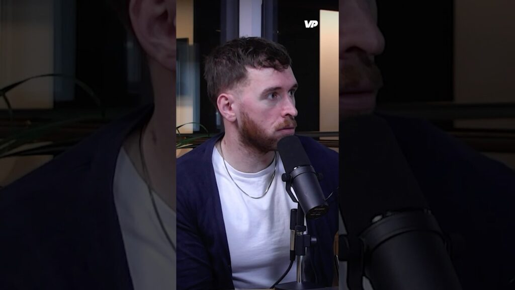 👀 KENNETH TAYLOR staat voor TOPTRANSFER! 🇮🇹💰#Ajax #Amsterdam #Eredivisie