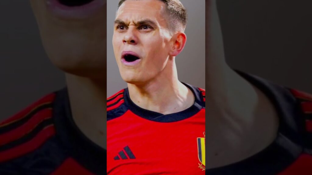 Leandro Trossard Iñjury and subb off 😩#trossard #leandrotrossard #belgium #israel #shortvideo #fyp