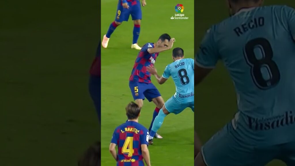 LEGENDARY player! 🔝  5ERGIO 🔝  #shorts #laligasantander #barcelona #busquets #5ergioUnic