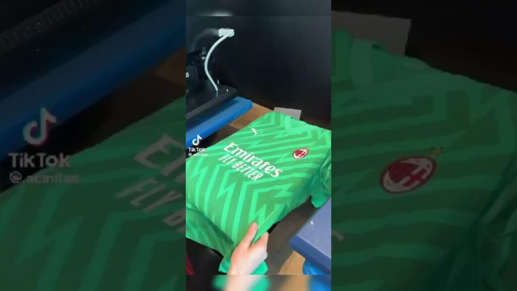 OLIVIER GIROUD RESPECTFUL moment