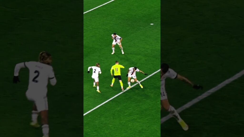 Football is art. 🎨