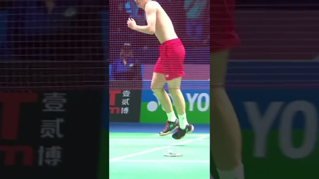 What a celebration by Li Shi Feng! Watch till the end. 🤩 #shorts #badminton #BWF