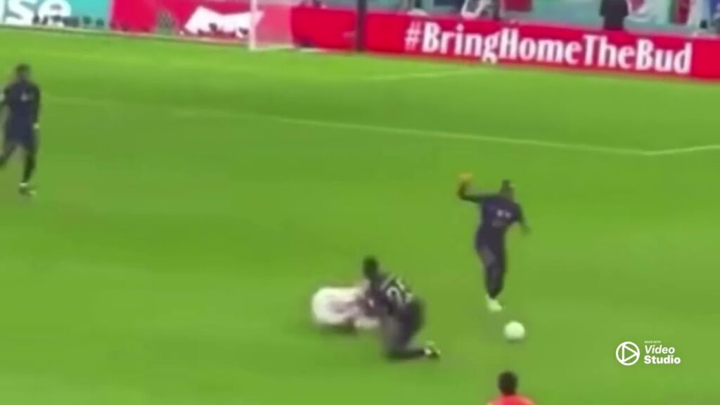 Le violent petit pont que s’est pris camavinga par Aïssa laidouni 😭 #camavinga #laidouni #football