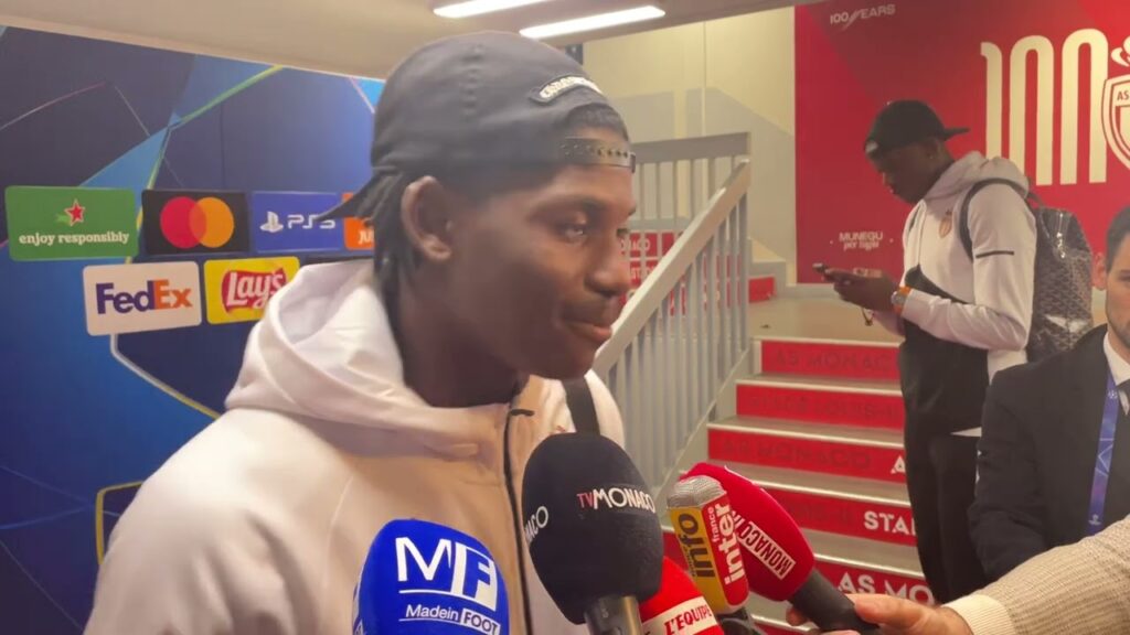 Breel Embolo en colère contre l’arbitre après la défaite contre le Benfica