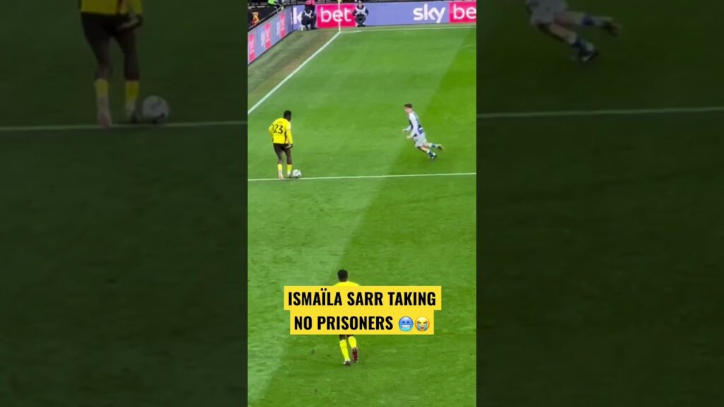 Sarr EMBARRASSING defenders with PURE PACE!