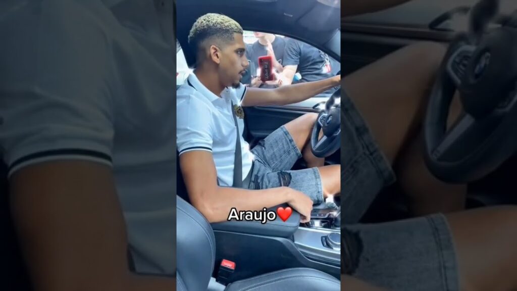 Ronald Araújo Barcelona defender