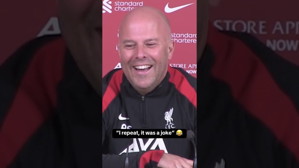 Arne Slot had jokes about Mo Salah’s contract in his press conference 🤭