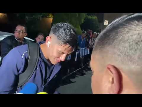 Erick Aguirre y Gerardo Arteaga atiende aficionados Rayados en San Luis