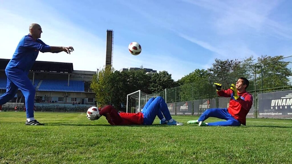 Predrag Rajkovic & Marko Drobnjak U19 Serbia GK training Abdomenal excercises