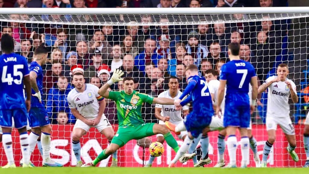 Emi Martinez Brilliant Indirect Freekick Save vs Chelsea🧤