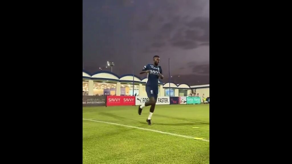 تمبكتي يتجهز للعب مع الهلال 🫡💙