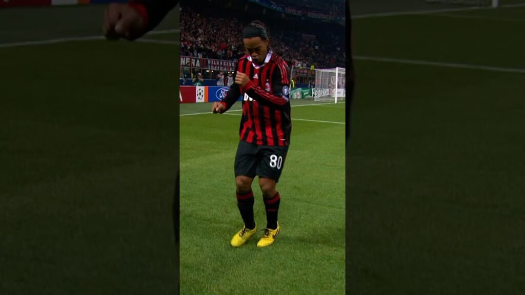 Ronaldinho’s iconic dance 🕺