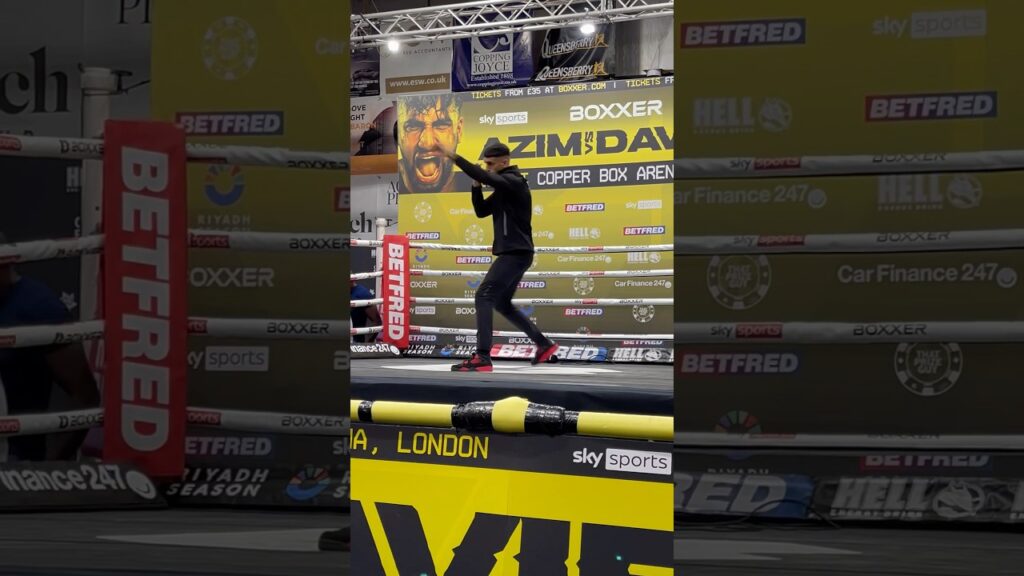 Adam Azim shadow boxing ahead of CLASH with Ohara Davies on Saturday! #AdamAzim #Boxing