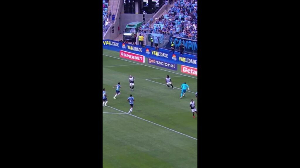 MEMPHIS DEPAY FAZ GOL DE BICICLETA | GRÊMIO X CORINTHIANS | #shorts | ge.globo MEMPHIS DEPAY FAZ GOL DE BICICLETA | GRÊMIO X CORINTHIANS | #shorts | ge.globo