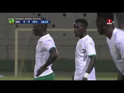 🎥 Sénégal 1-0 Cap-Vert (55')But de Gana Gueye sur coup franc direct !!! #Senegal #Sport #wiwsport