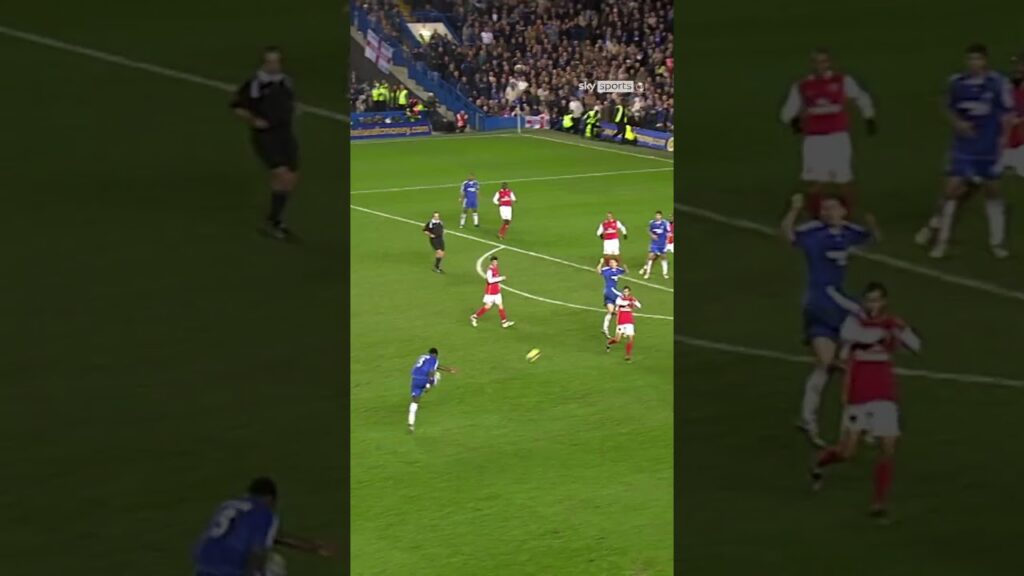 Michael Essien's WORLDIE against Arsenal 🔥