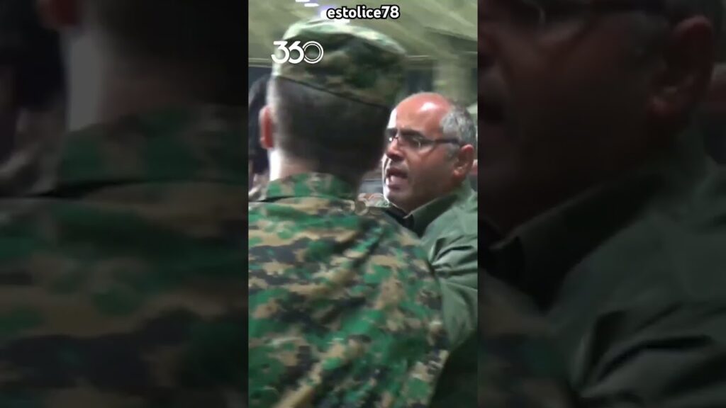 حمایتِ دردسر ساز رامین رضاییان از یک هوادار ....🥲😍❤️ ( اگر خوشت اومد لایک و ساب یادت نره لطفا 🙂🖐🏻 )