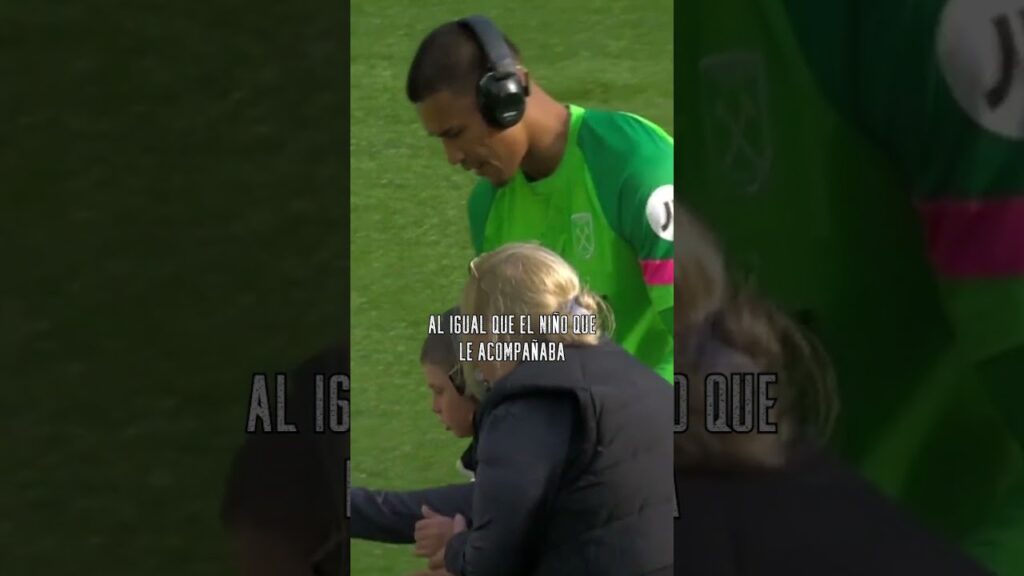 GRAN GESTO DE AREOLA #premierleague #autismo #futbol #westham #shorts