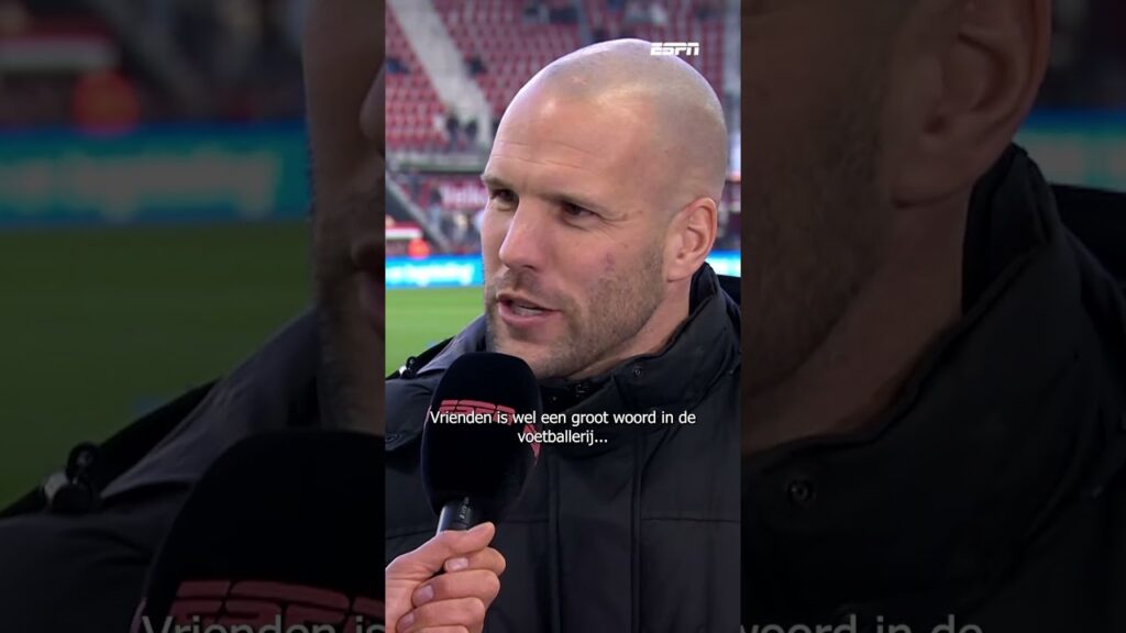Ron Vlaar had soms moeite met Wout Weghorst tijdens hun periode bij AZ 🧐