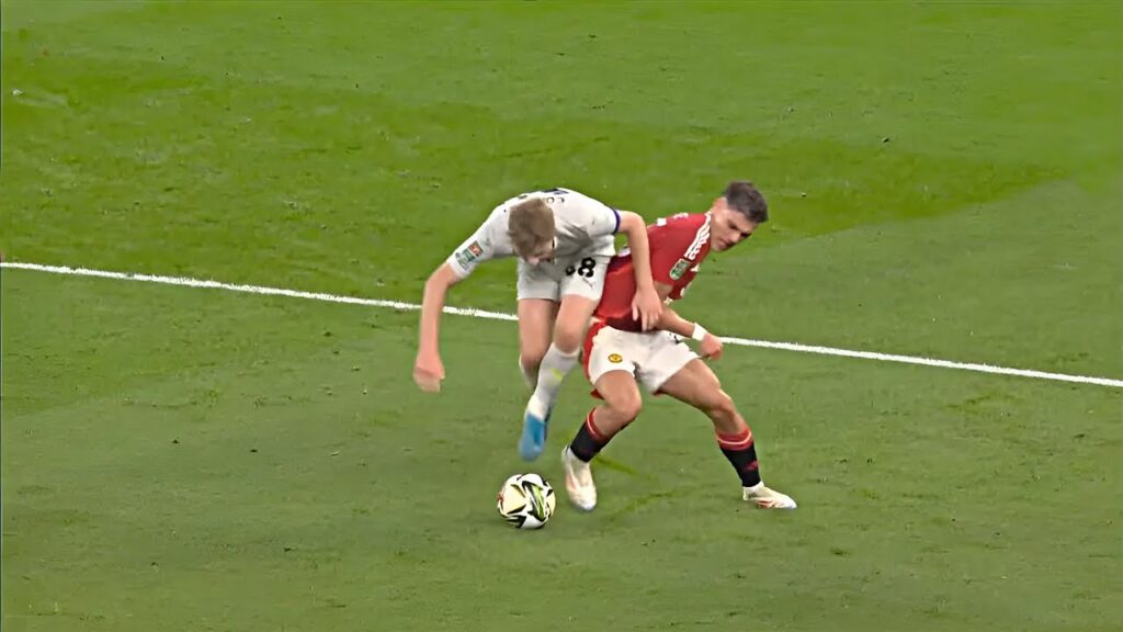 Manuel Ugarte has 'NO' mercy