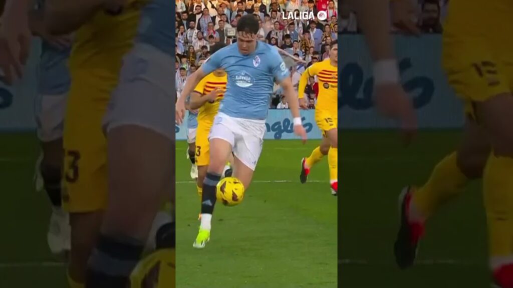 Araujo 🦍😤 #fcbarcelona #Araujo #laligahighlights