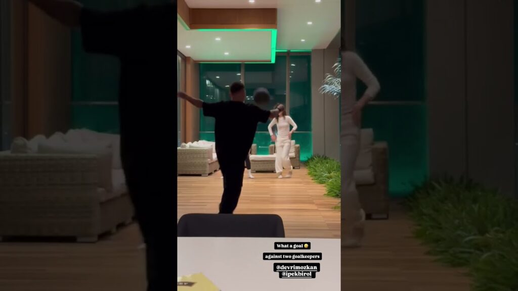 Lucas Torreira, Devrim Özkan'a şut çekti. 😅🤦🏻 | Galatasaray Shorts