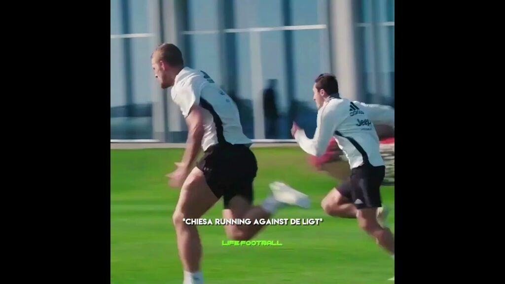 Respect Chiesa and De Ligt For Their Speed🥶🤫 #shorts #football #soccer