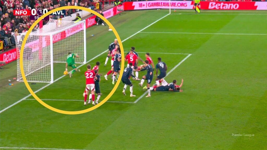 😱 Emiliano Martínez UNBELIEVABLE SAVE vs Nottingham Forest | Emi Martinez save vs Nottingham forest