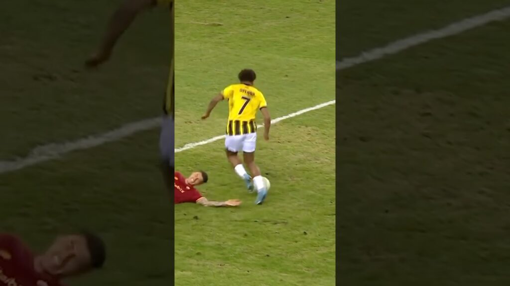 Lois Openda footwork 🔥 #viral #fyp #football #dribbles #viral #viralshorts #shorts #viralvideo