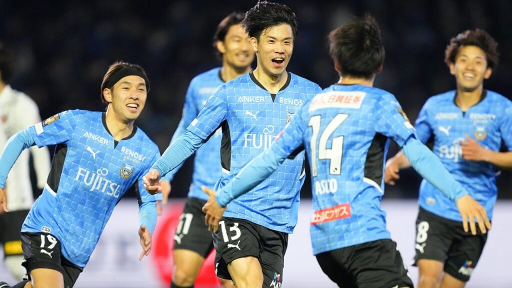 華麗なタッチで前を向いた脇坂 泰斗のラストパスからフリーで受けた山根 視来が左足を振り抜き、川崎Ｆが逆転に成功！【第10節のピックアップゴール】