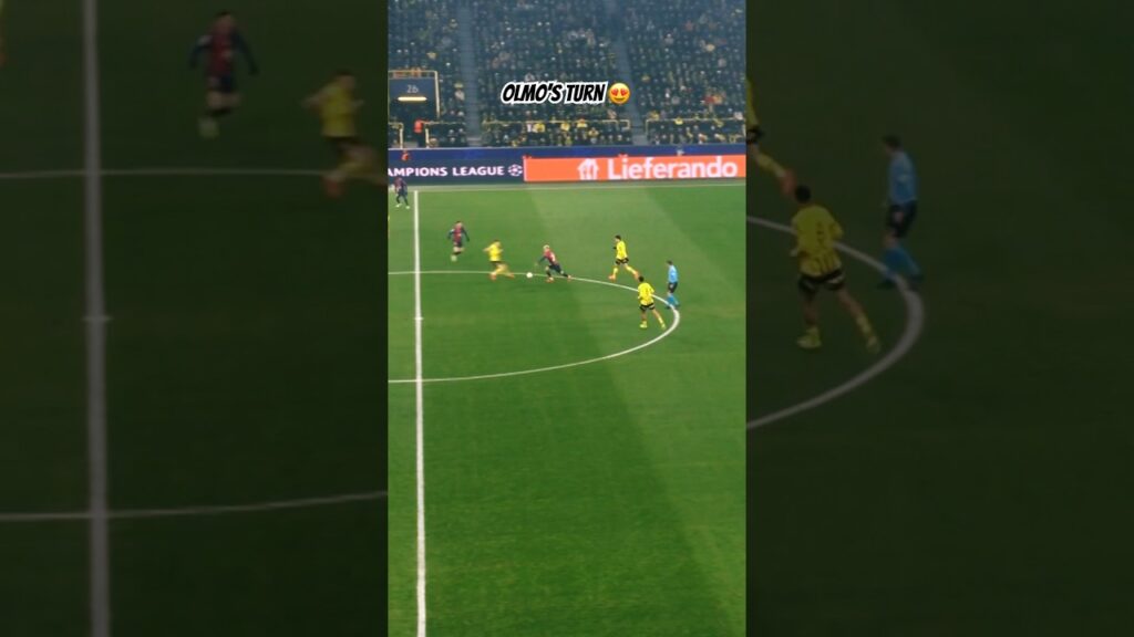 RIDICULOUS Pass, RIDICULOUS Skill 😍