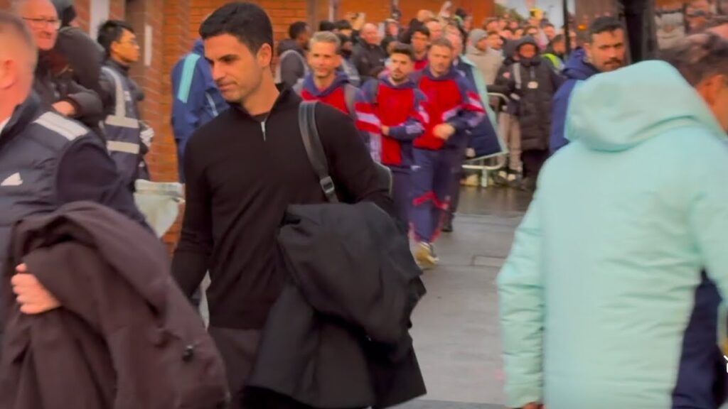 CRYSTAL PALACE v ARSENAL LIVE ARSENAL COACH ARRIVAL SELHURST MIKEL ARTETA BUKAYO SAKA GABRIEL JESUS