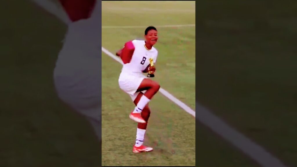 Black Maiden Latifa Musah showing his dancing skills#blackstars #ghana #football