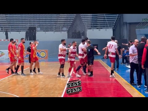 شاهد ما حدث بين لاعبي الترجي والرميكي بعد استفزازه للجماهير وحديث خاص بين حمام والنملي بدربي العاصمة