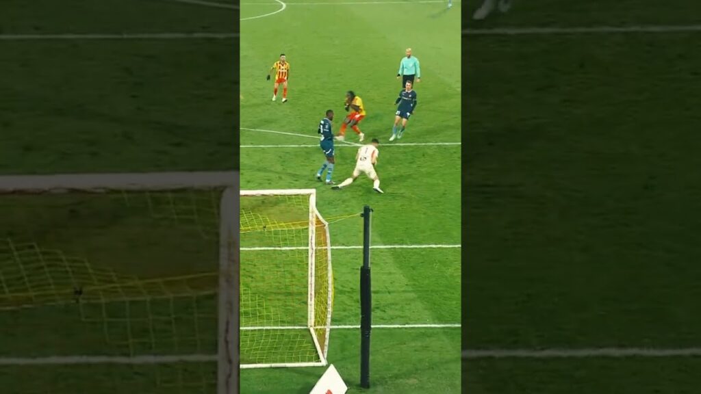 Geronimo Rulli is on fire with Marseille 🔥 #football #goalkeeper #ligue1 #ligue1mcdonalds