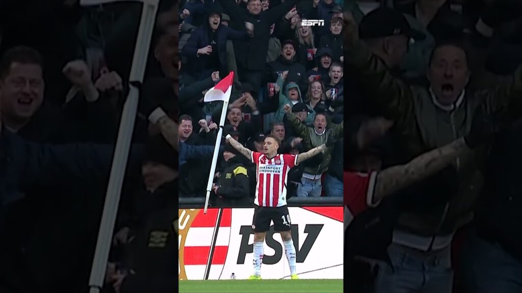 Noa Lang schiet PSV op voorsprong en het net kapot: 1️⃣-0️⃣!