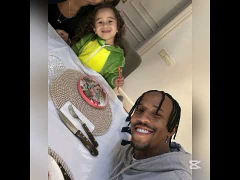 Eder Militao and family