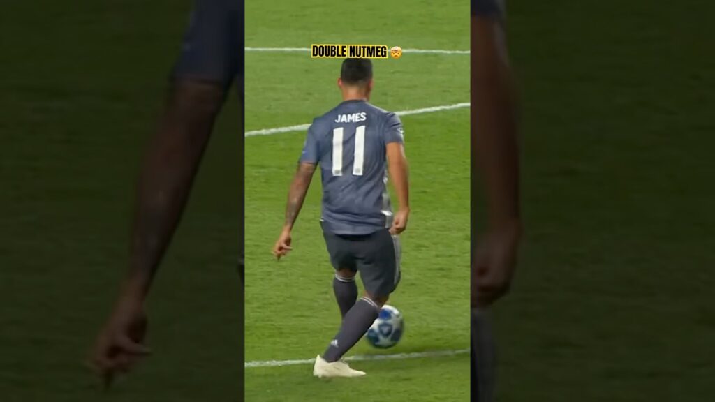 James Rodríguez with the double nutmeg! 🇨🇴