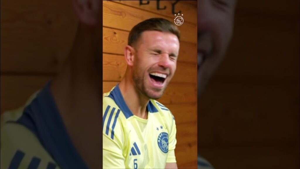 Wout Weghorst teaching Jordan Henderson the Dutch language! 🇳🇱😂