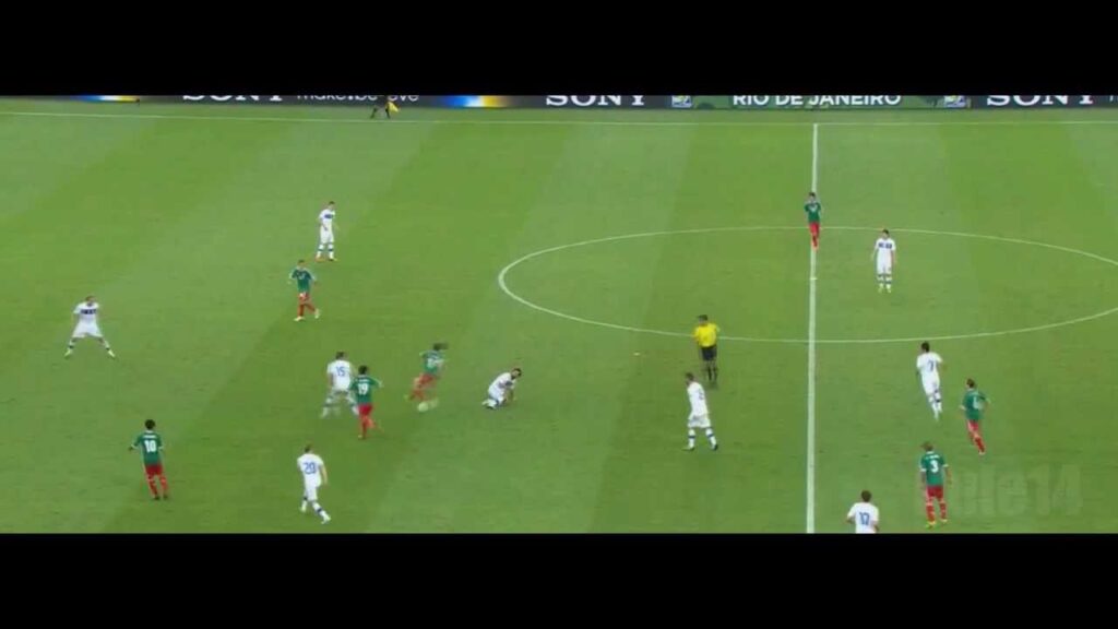 Andrés Guardado vs Italy (N) - by Rule14