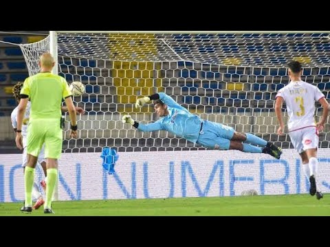 أجمل #تصديات رضا #التگناوتي مع #الوداد في دوري_أبطال_إفريقيا😍