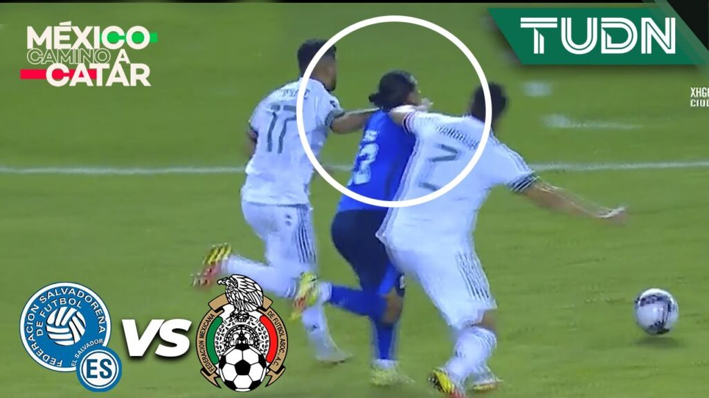 ¡Ay Araujo! MANOTAZO innecesario y ROJA | El Salvador 0-1 México | Eliminatoria Catar 2021 | TUDN
