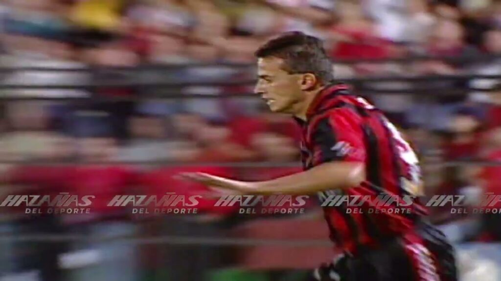 Golazo de Josef Miso (Alajuelense) ante Herediano en 2001.
