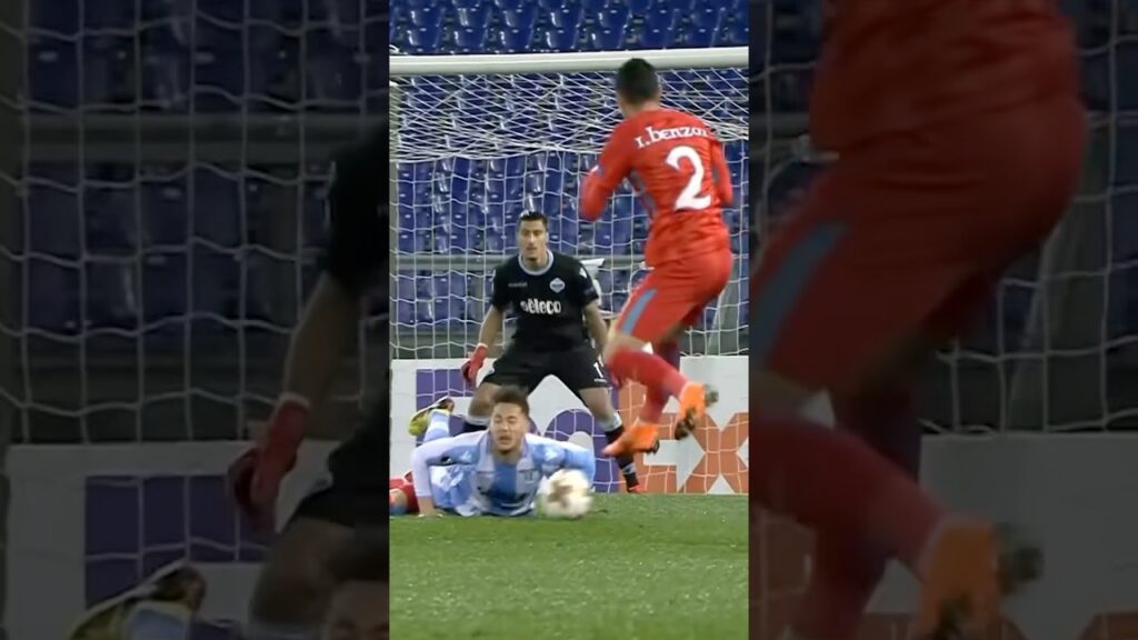 Defending with the face! 😫