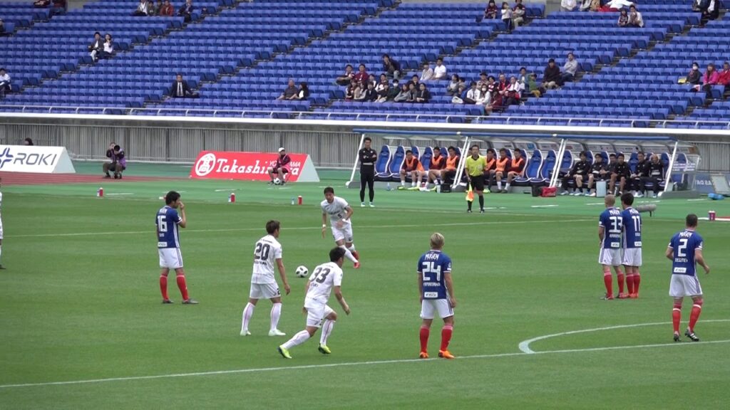 【#Jリーグ 】チョン・ウヨンのFK！ #マリノス #ヴィッセル