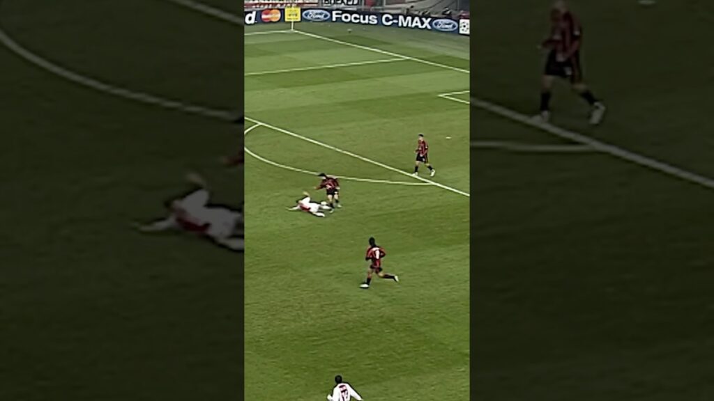 Stop that Pirlo! 🤯